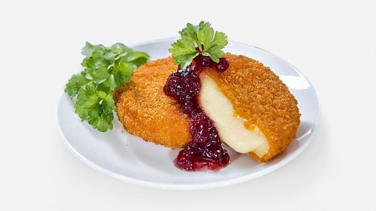 150g SMAŽENÝ CAMEMBERT hranolky a tatarská omáčka