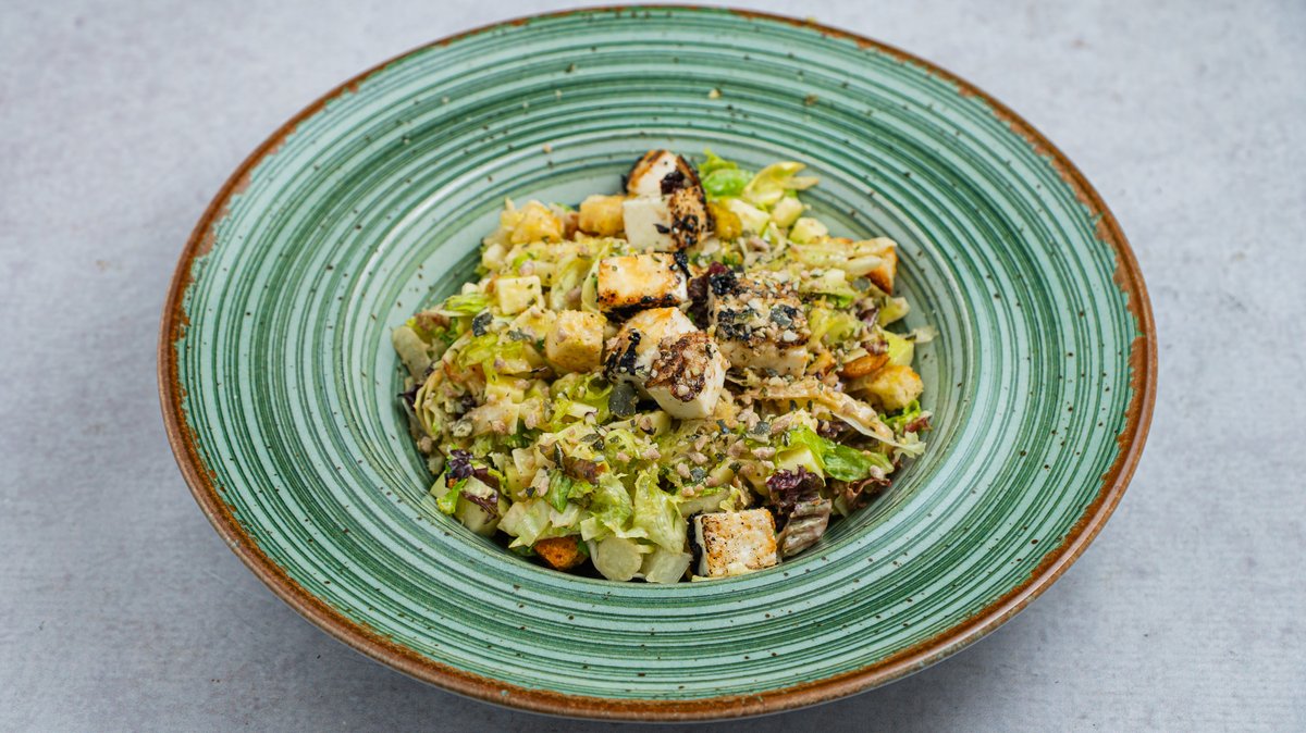 Salata sa grilovanim kozjim sirom