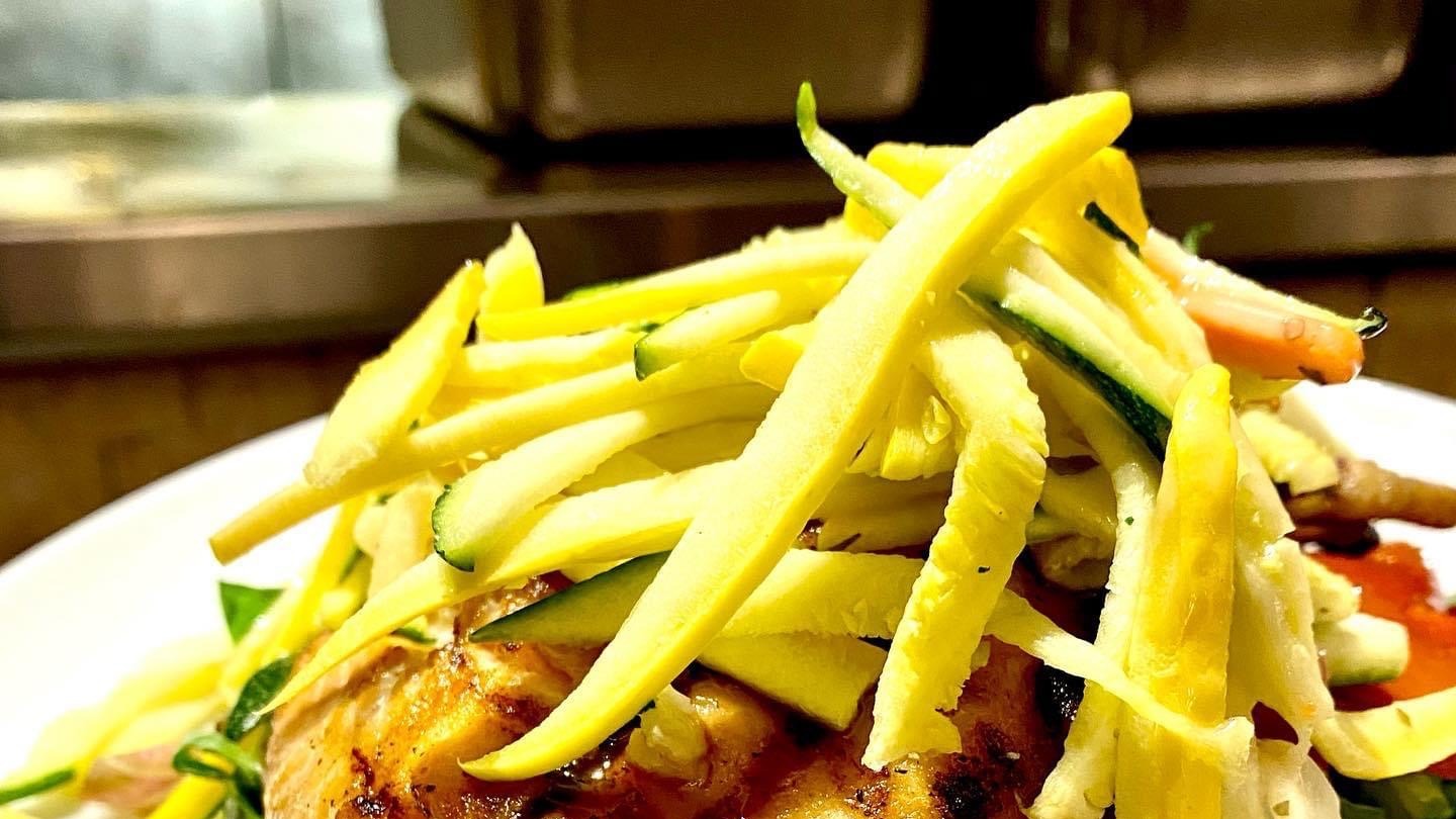 Salmon Salad (Entree)