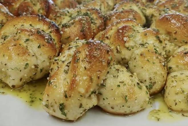 Garlic Knots
