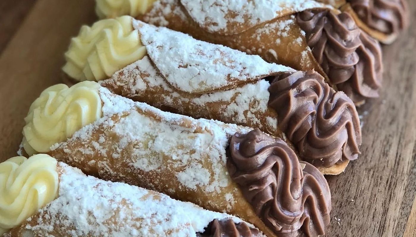 Chocolate Vanilla Cannoli