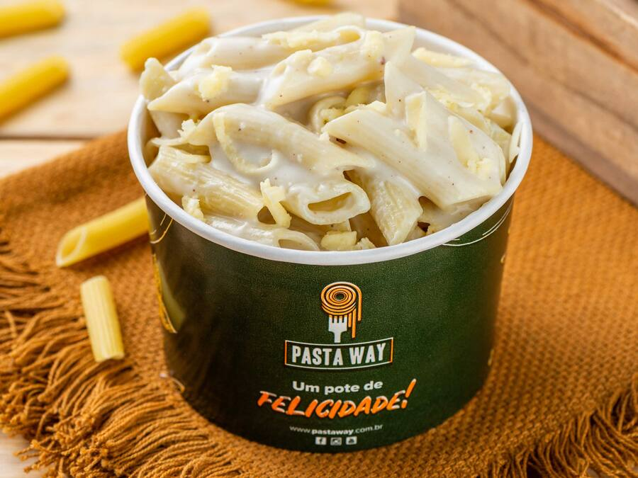 Penne ao Molho 3 Queijos