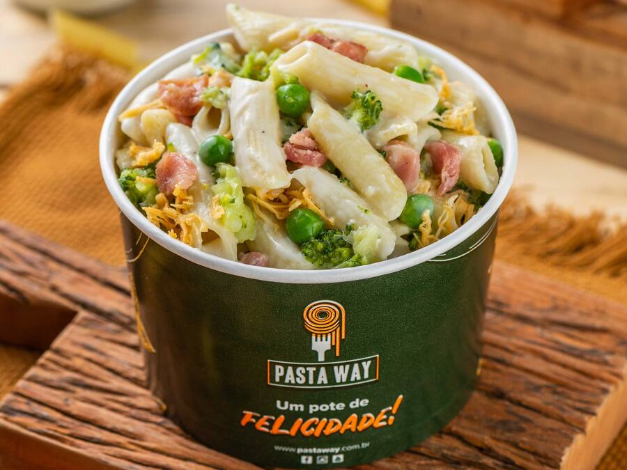 Penne ao Molho Parisiense