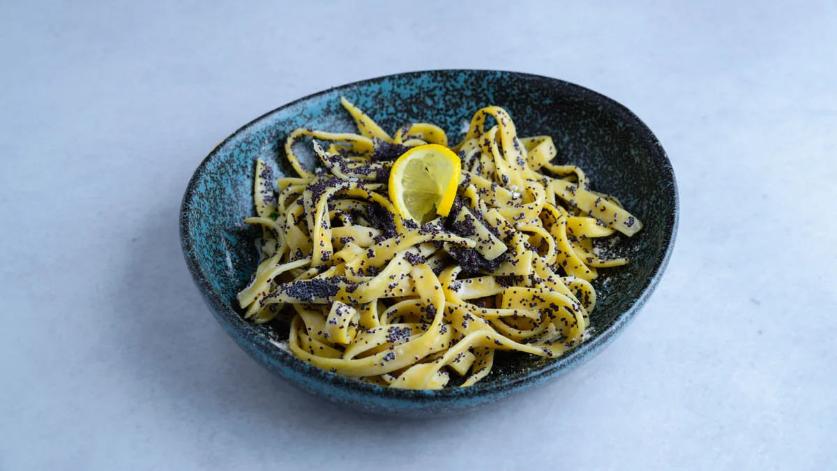 Pasta nasuvo sa makom
