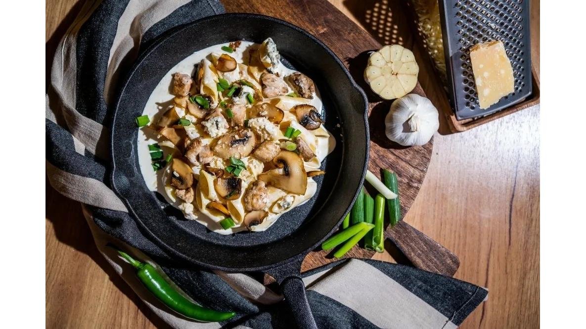 Paste Creamy Chicken