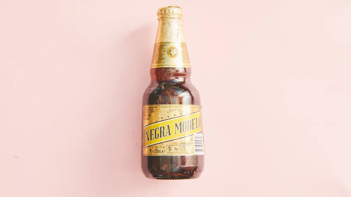 Negra Modelo 5,3% 0,35 l
