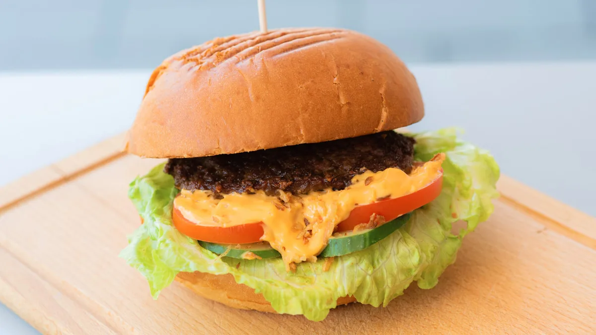 Hamburger kis buciban
