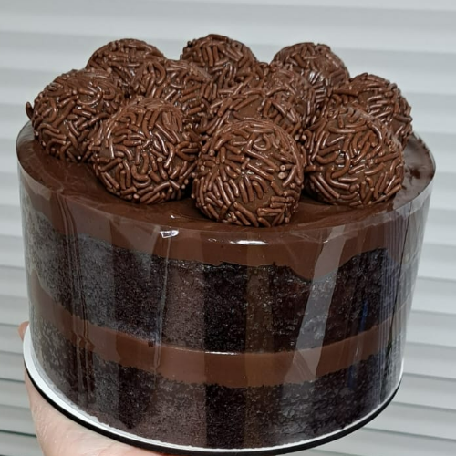 Bolo Naked Brigadeiros 15 Cm