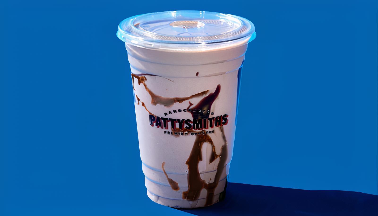 Chocolate Malt Oreo Shake (2681 kJ)