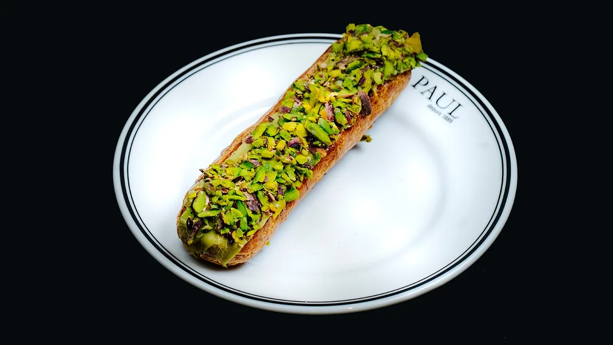 Eclair Pistachio