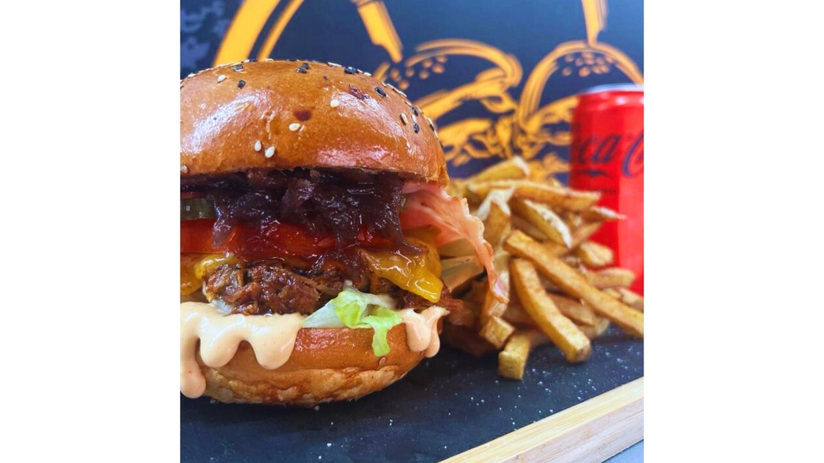 Meniu BARBEQUE Burger PULLED PORK