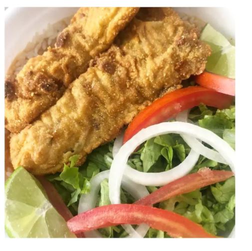 FILÉ DE PEIXE COM PIRÃO