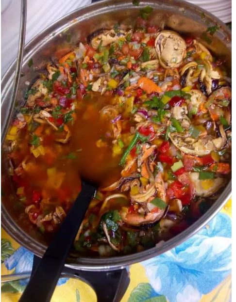 MEXILHÃO AO VINAGRETE