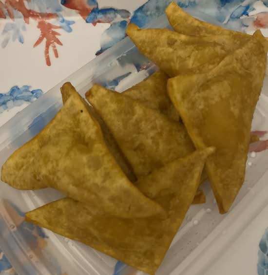Krab Rangoon (8 pcs)