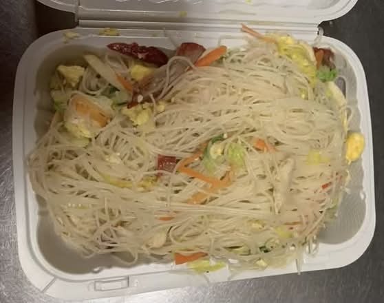 Roast pork chow Mei fun