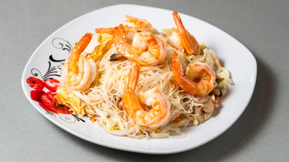 45. Rice Noodles with Shrimps