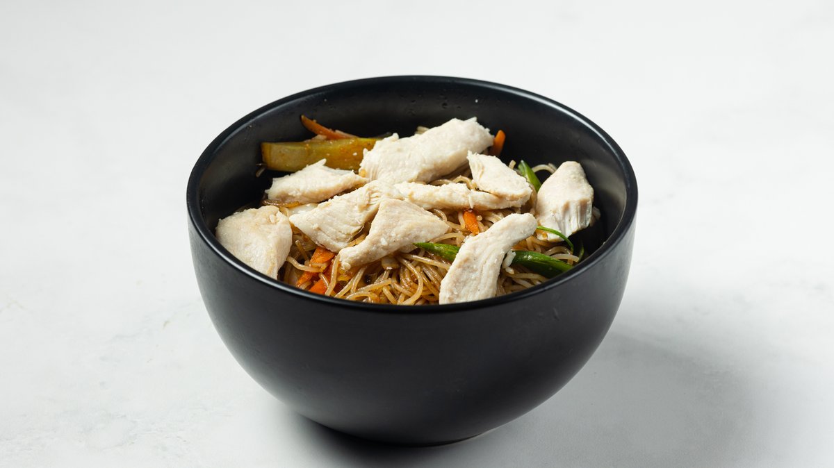 46. Rice Noodles with Chicken