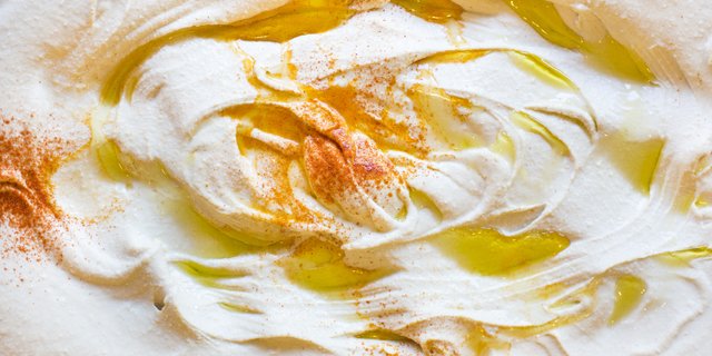 Classic Hummus and Pita