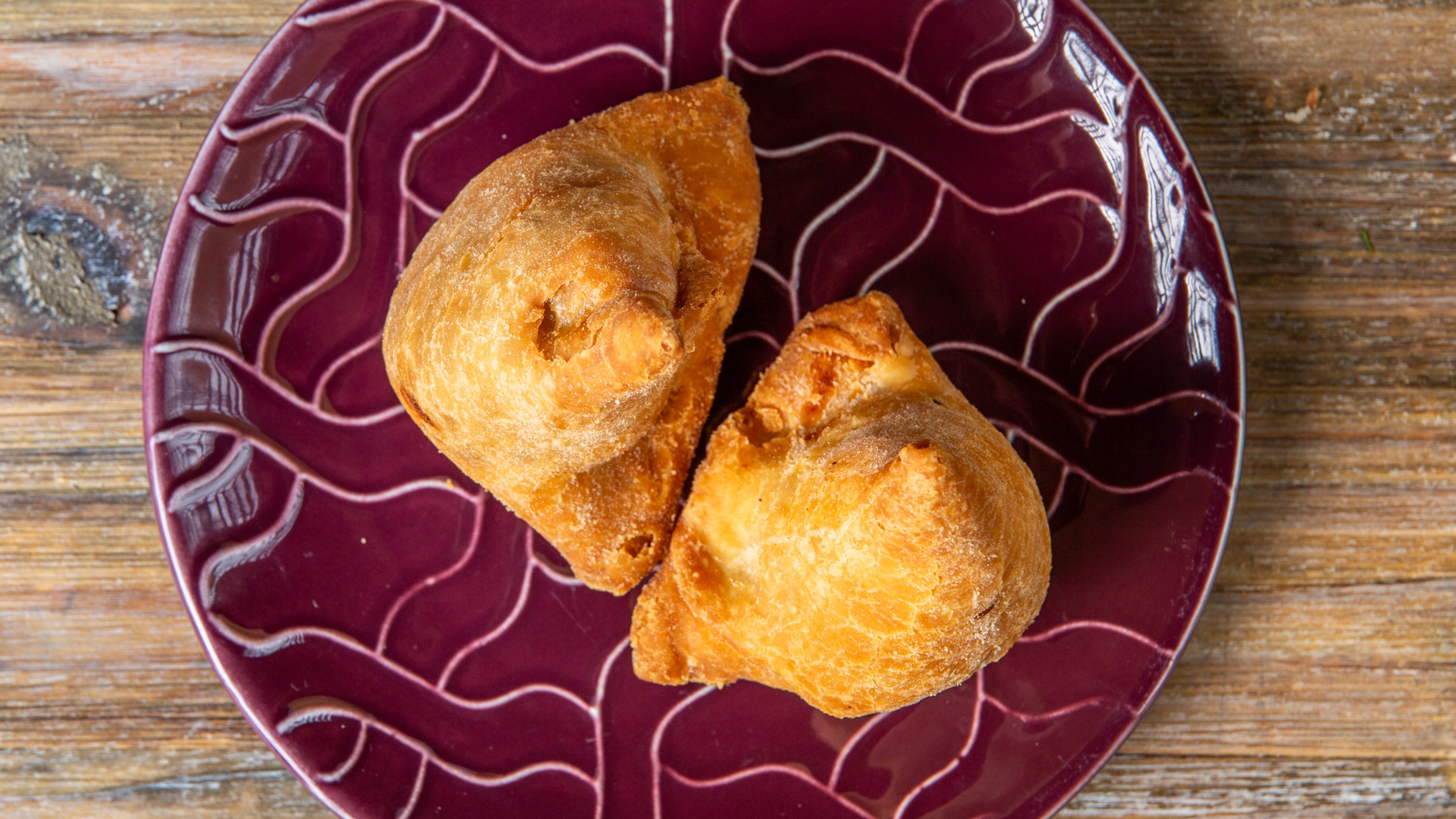 Vegetable Samosa (2 Pieces)