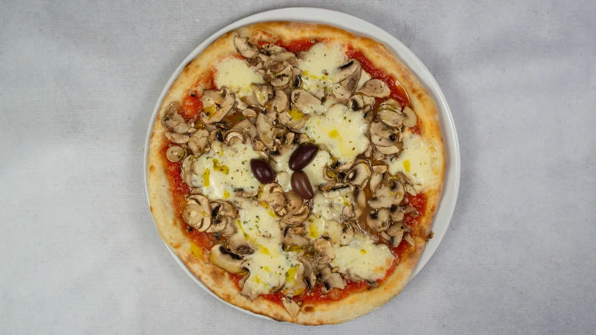 Funghi pizza velika