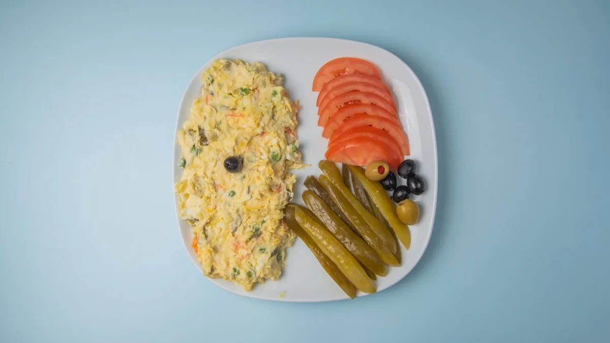 32. Salat Oliviyeh