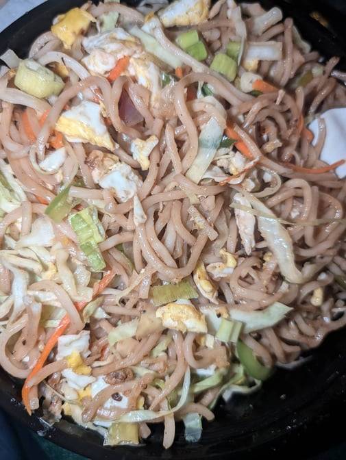 Egg Hakka Noodles