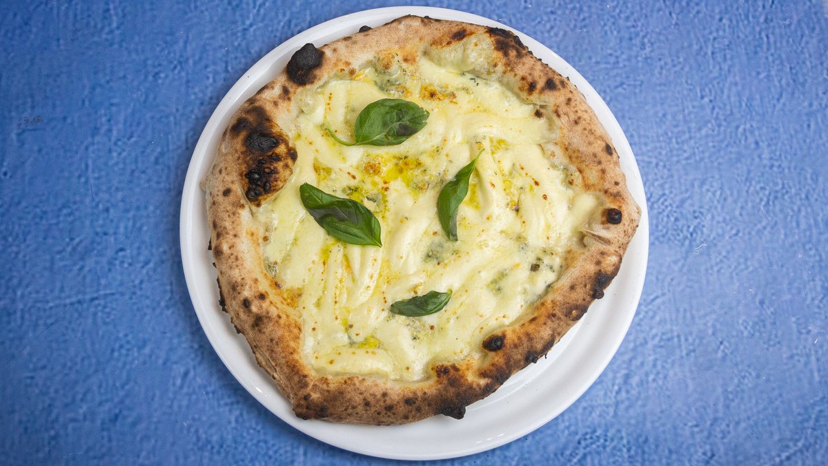 Pizza 4 Cheeses