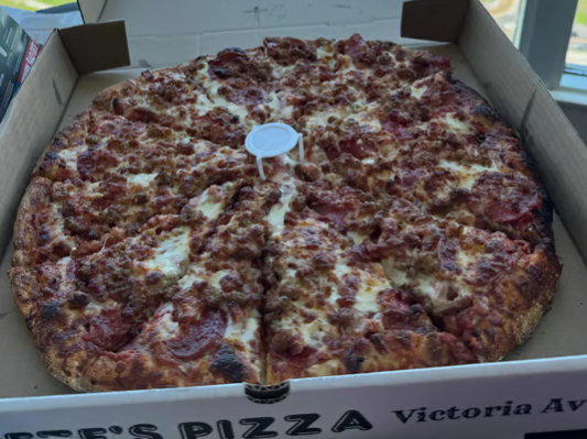 15" Large Ultimate Meat Lovers Pizza (12 Slices)
