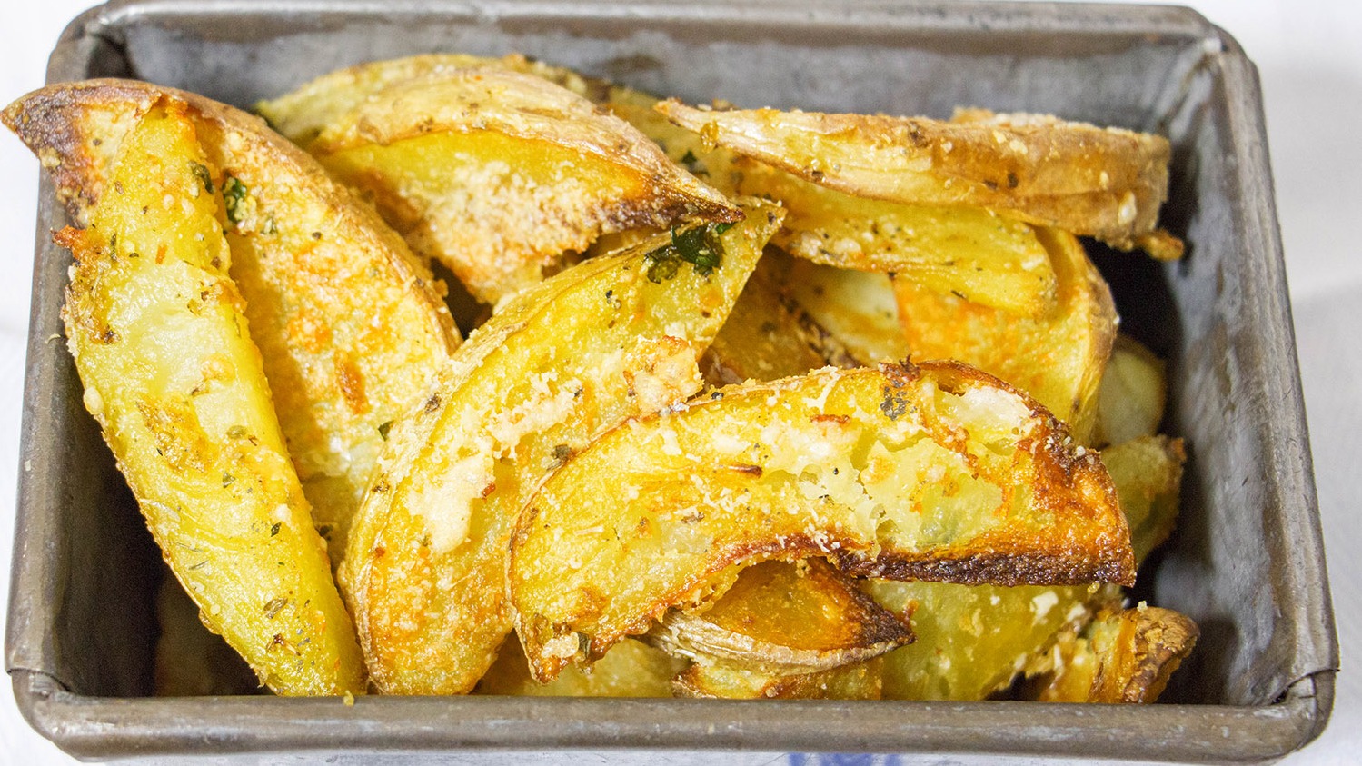 Garlic Parm Potato Wedges ( 1Lb)