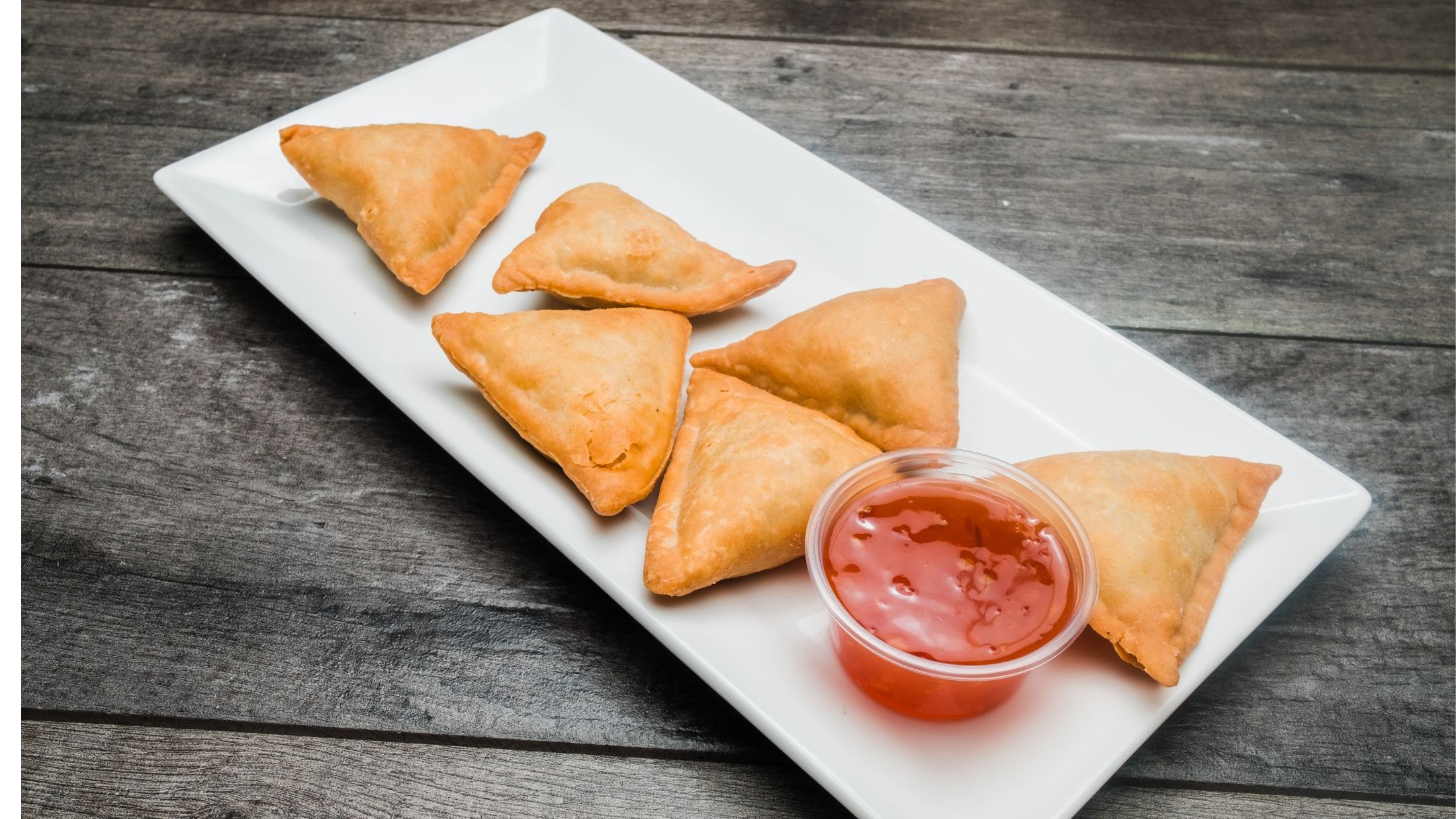 Veggie Samosas (6 Pieces)