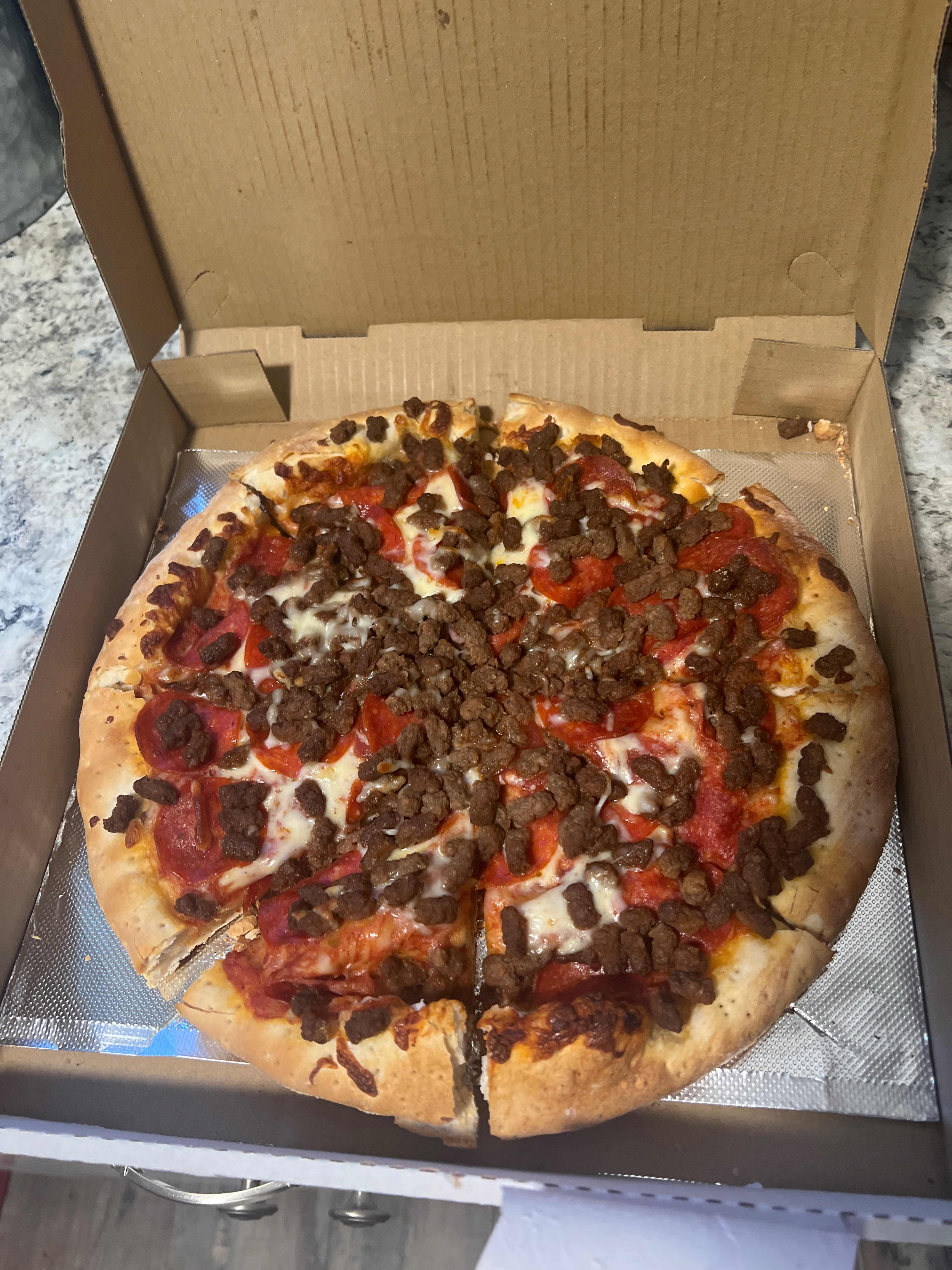 Medium (2 Toppings)