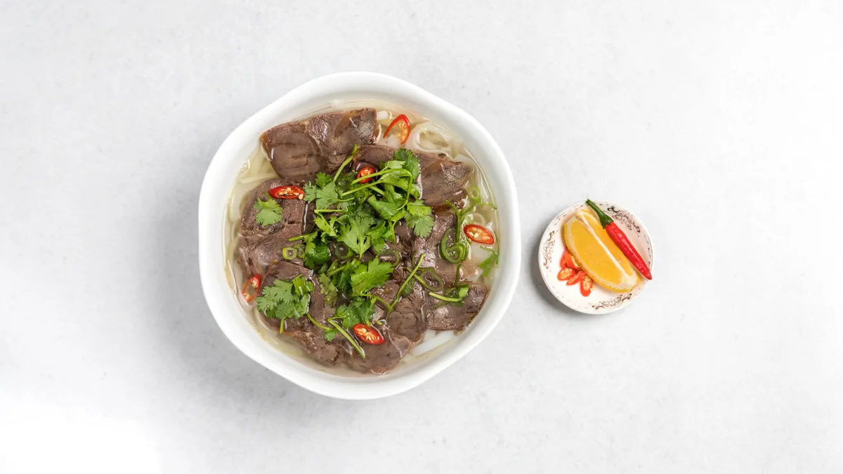 4. Pho s masem