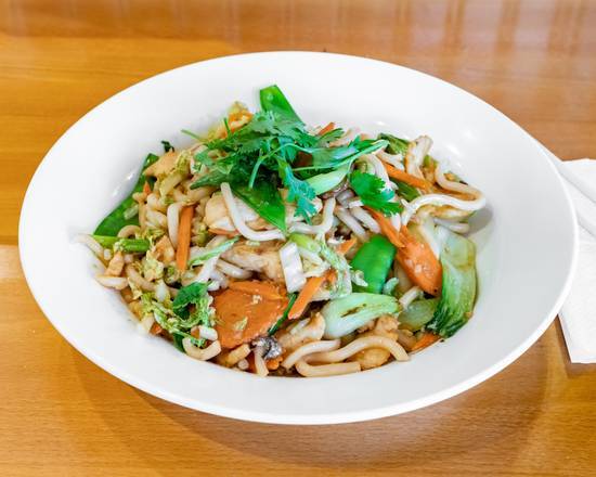 K5. Udon Noodle Stir with Chicken (No Veggies)