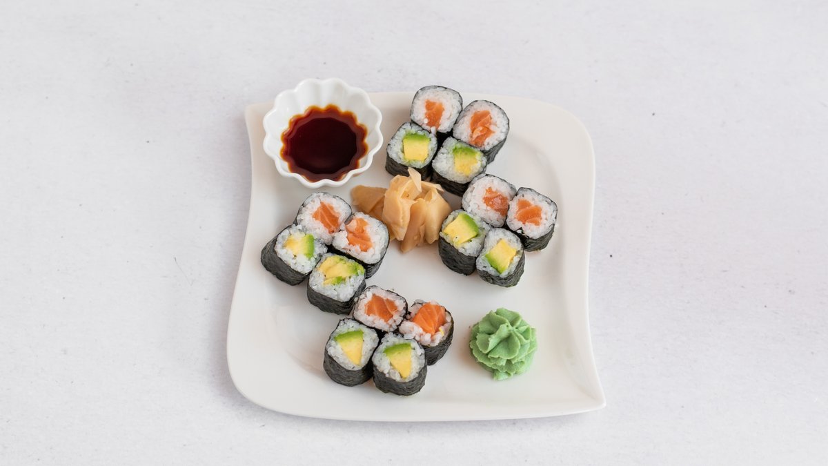 M1. Maki sake, avocado