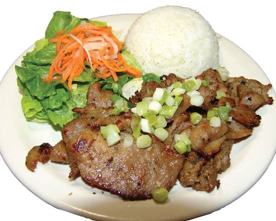 Grilled Pork with Rice Plate (Com Thit Nuong)