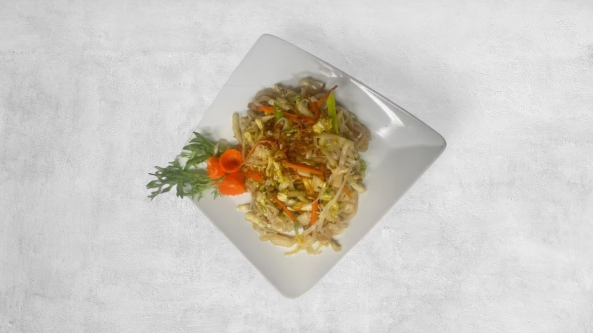 17.E Phở Xào Rau