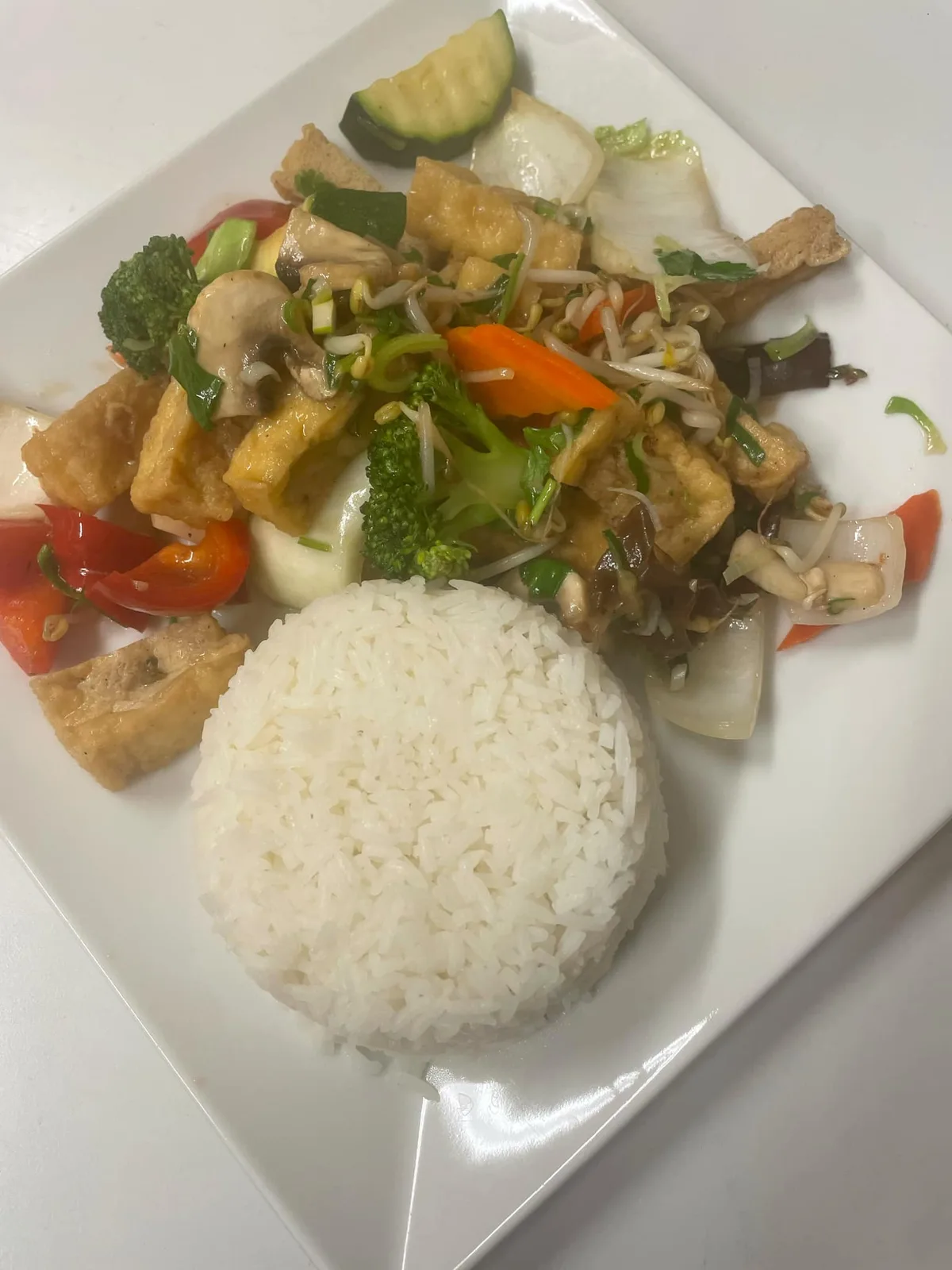 43. Đậu Xào Rau + Přílohy