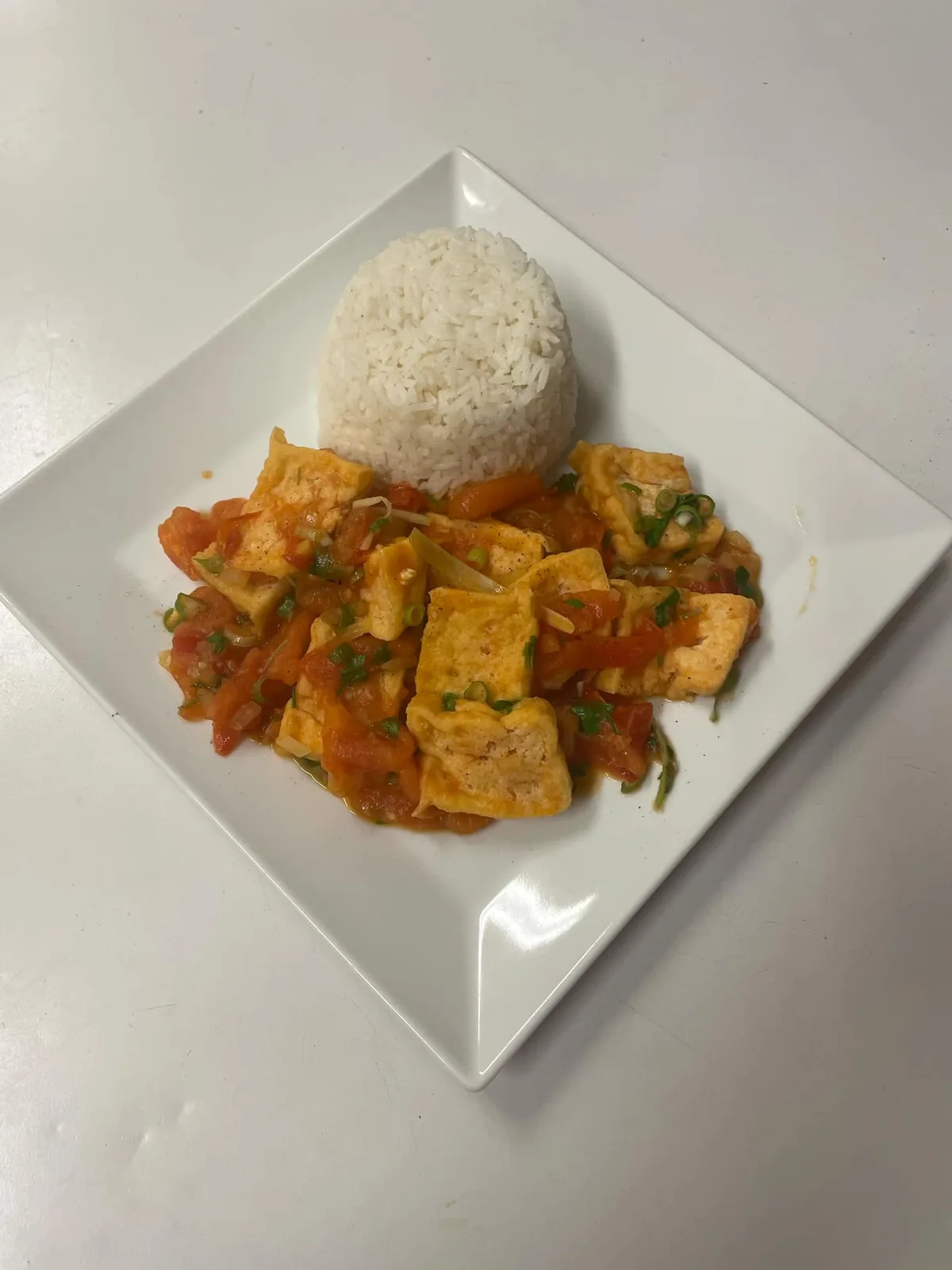 45. Đậu Sốt Cà Chua + Přílohy