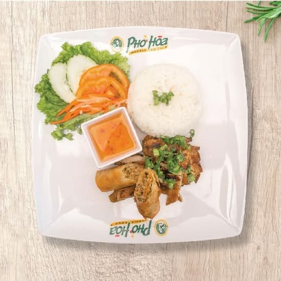 R23 - Grilled Chicken and Fried Roll (Rice Plate)