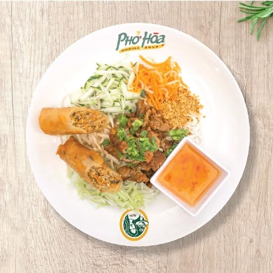 V32 - Grilled Pork and Fried Roll (Vermicelli Bowl)