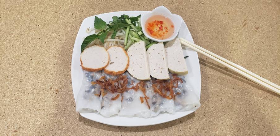 Vietnamese Rice Rolls - Banh Cuon