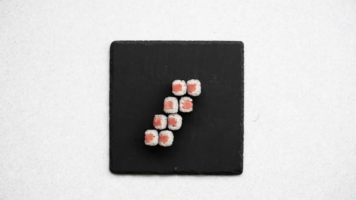 (s5) Tuna Maki