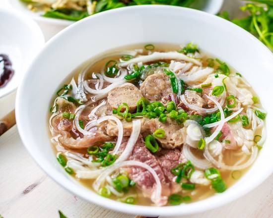 Beef Combination Rice Noodle Soup