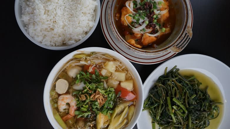 Combos 1( Sweet and Sour Soup,Fish Fillet,Water Spinach)