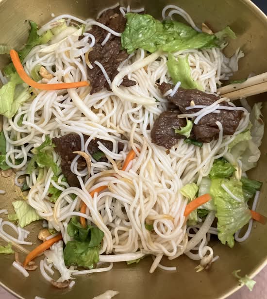 Grilled Beef on Rice Vermicelli