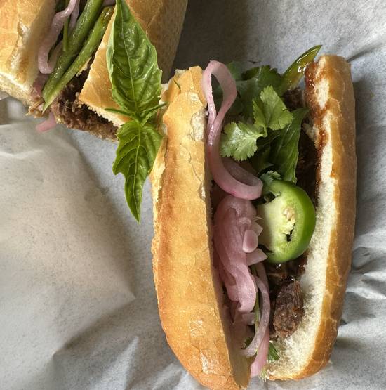 B5 Brisket Sandwich