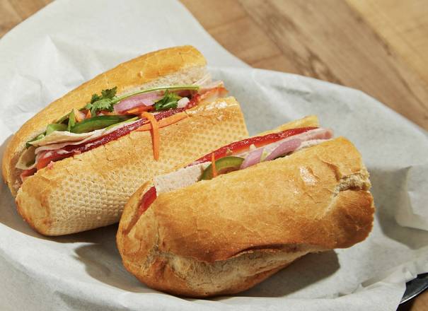 B7 Salgon Special Sandwich