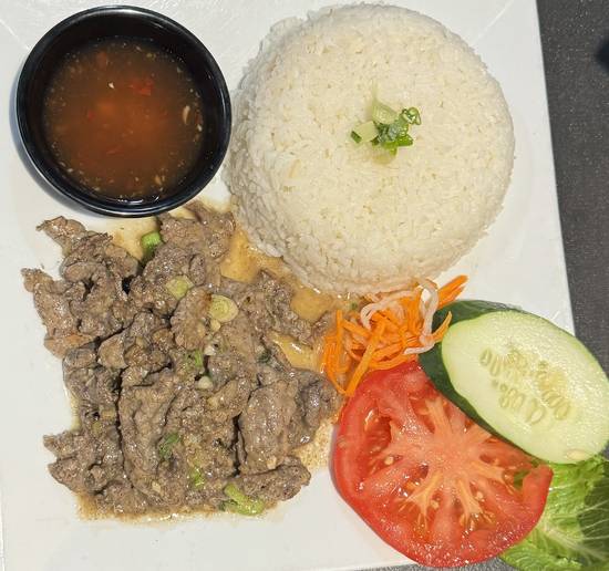 R5 Saute Lemongrass Beef Rice Plates