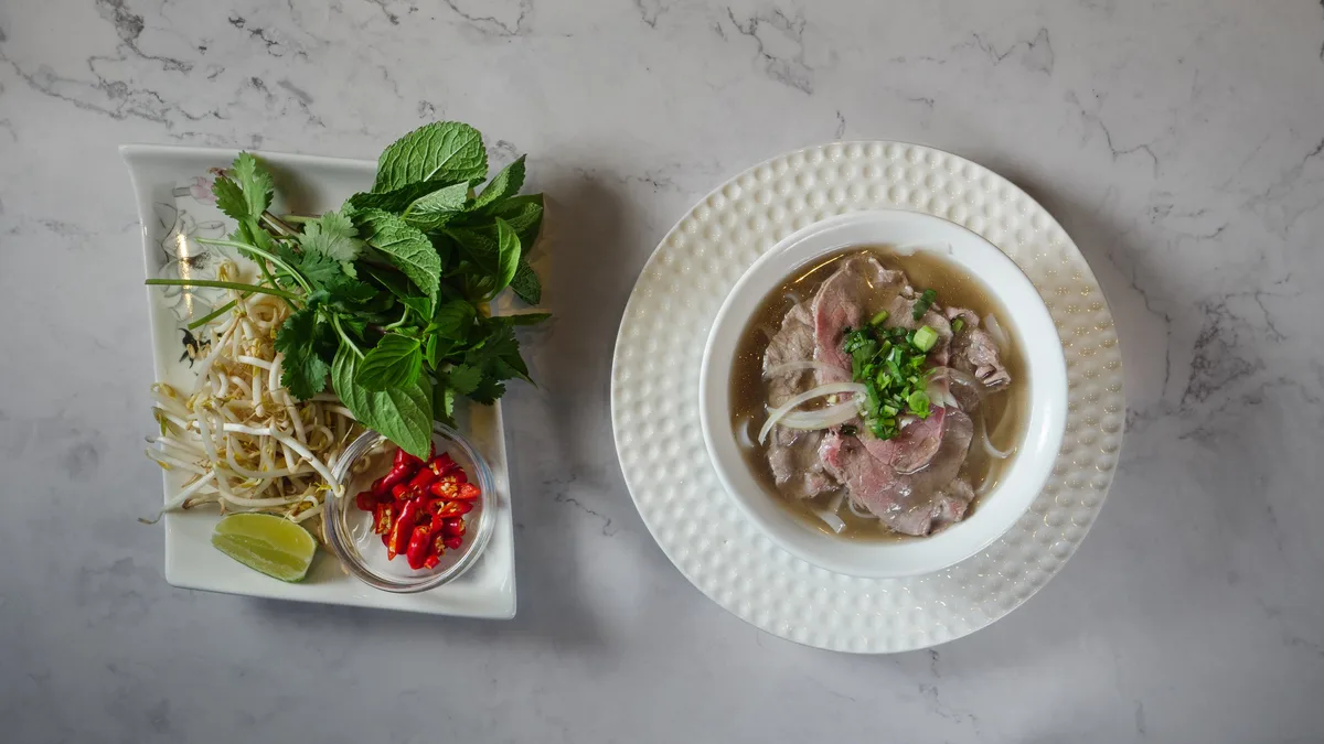 8. Small Pho - Risnuddelsuppe
