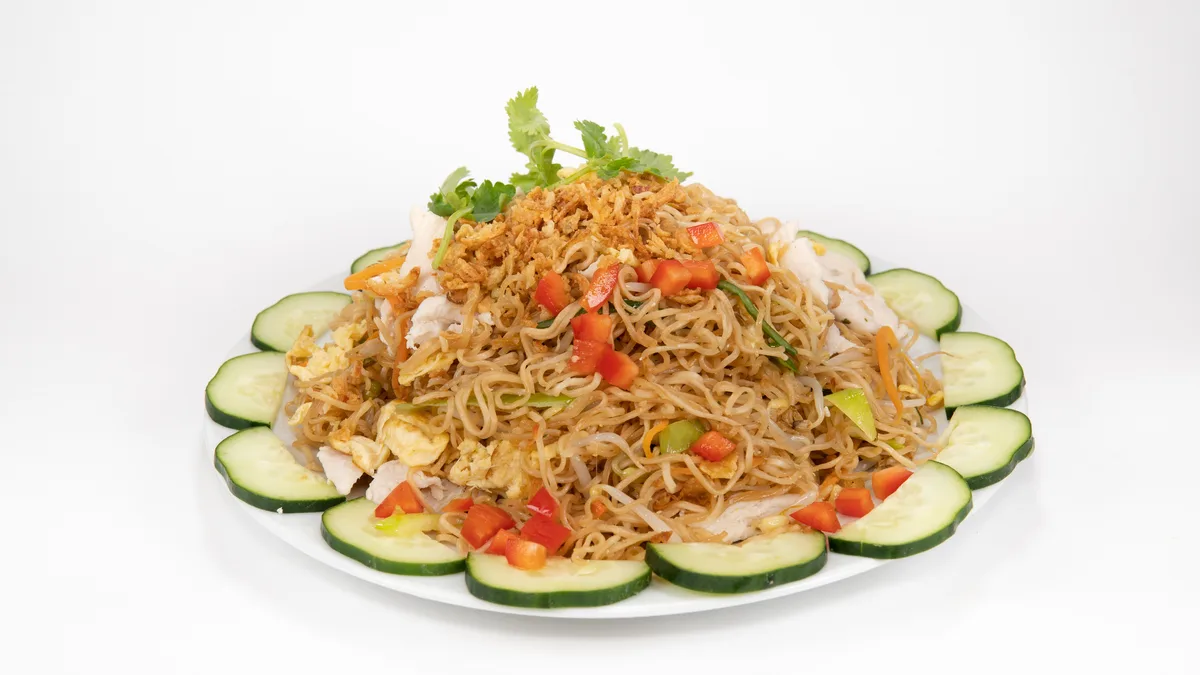 M2. Mỳ xào gà